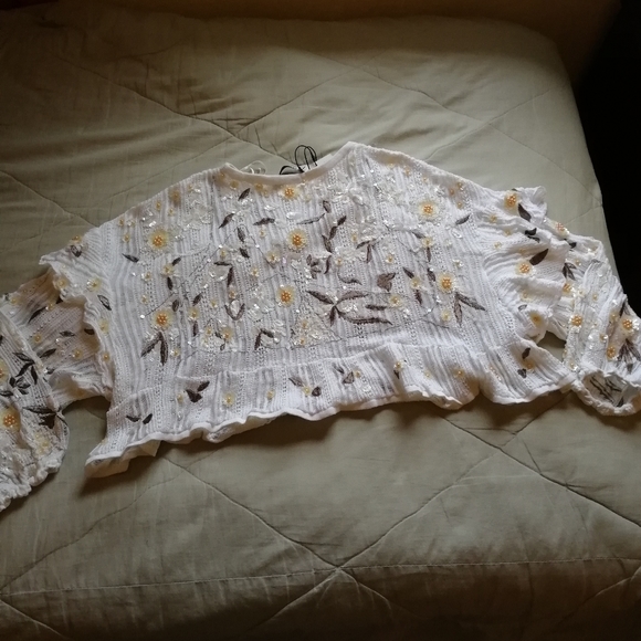 ZARA Sequin Beaded Blouse Lightweight Knit Sweater Top Medium-Large NWT - Picture 10 of 13